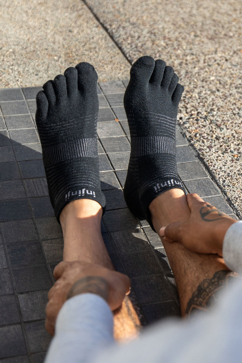 Injinji Men's Lightweight No-Show Toe Socks (INJ-NS)