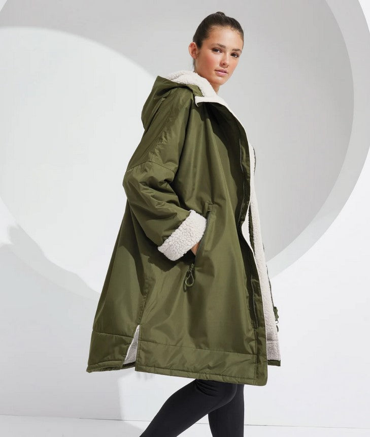 Adult TriDri Insulated ¾ Length All-Weather Changing Robe Coat {TR800}