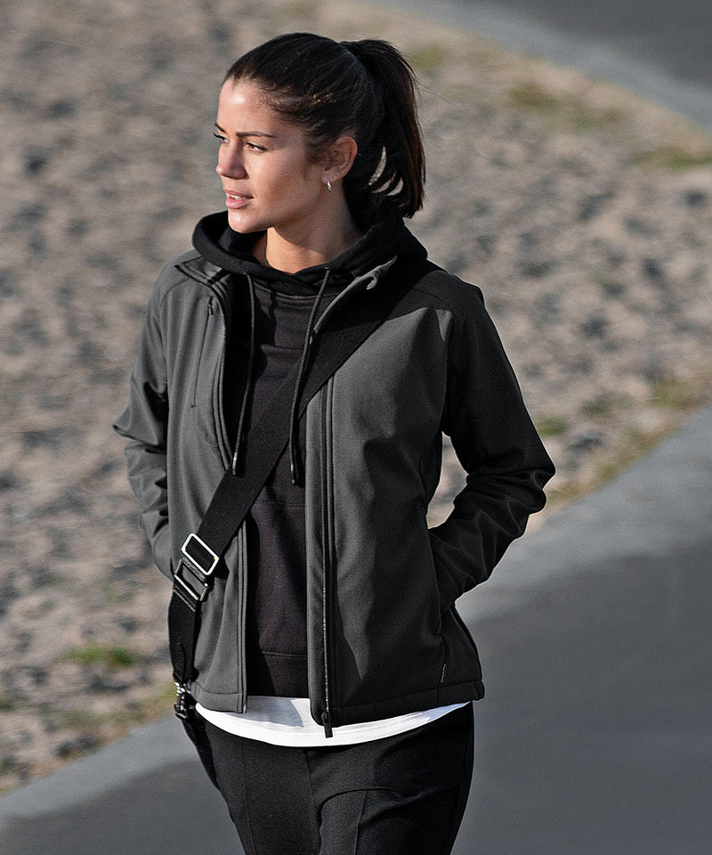 Women's Nimbus Livingston Softshell Jacket {NP12F}